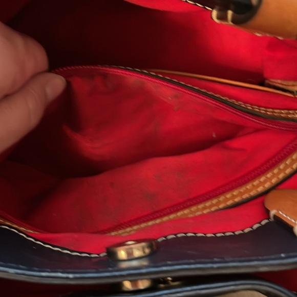 Dooney & Burke black leather purse - Picture 6 of 13